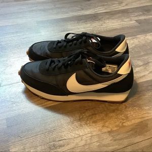Nike Daybreak Sneakers